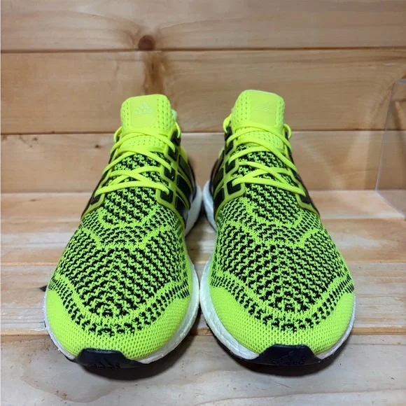 Original 2016 Adidas Ultra Boost 1.0  Solar Yellow - s77414 - Mens size 8.5 - Picture 3 of 7